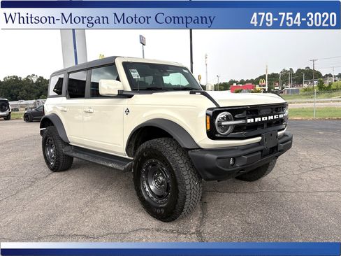 Used 2025 Ford Bronco Outer Banks w/ Sasquatch Package AWD/4WD image 3