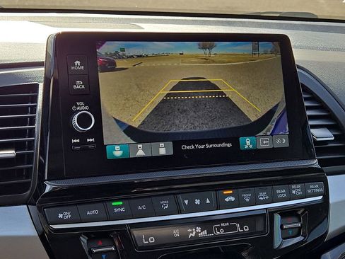 Used 2025 Honda Odyssey Touring image 27