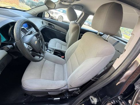 Used 2015 Chevrolet Cruze LT FWD image 10