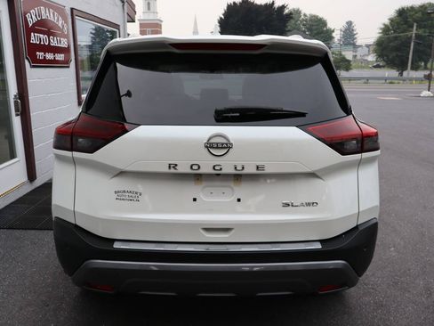 Used 2023 Nissan Rogue SL AWD/4WD image 3