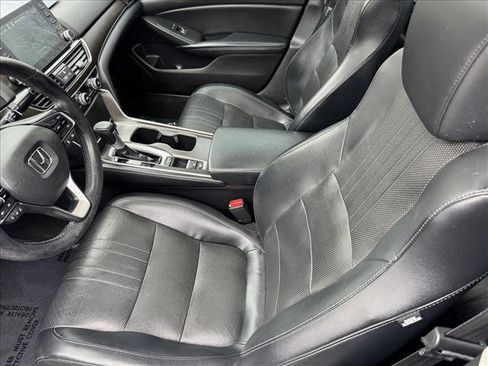 Used 2018 Honda Accord EX-L image 10