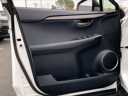 Used 2018 Lexus NX 300h AWD image 25