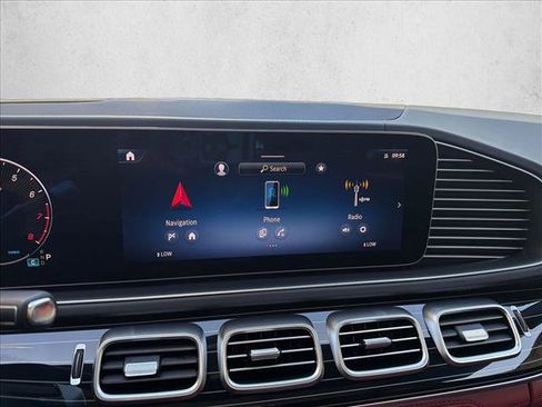 New 2026 Mercedes-Benz GLS 580 4MATIC image 12