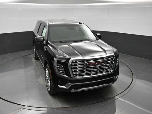 New 2026 GMC Yukon XL Denali w/ Denali Reserve Package AWD/4WD image 24