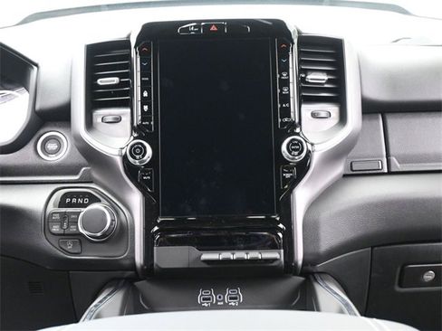 New 2026 RAM 1500 4x4 Crew Cab image 25