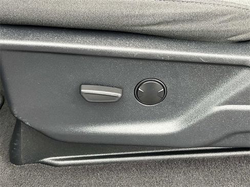 Used 2025 Ford F250 XLT image 28