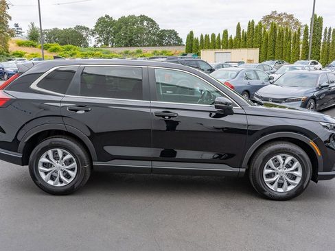 New 2026 Honda CR-V LX image 5