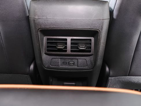 Used 2023 GMC Canyon AT4 w/ AT4 Premium Package image 32