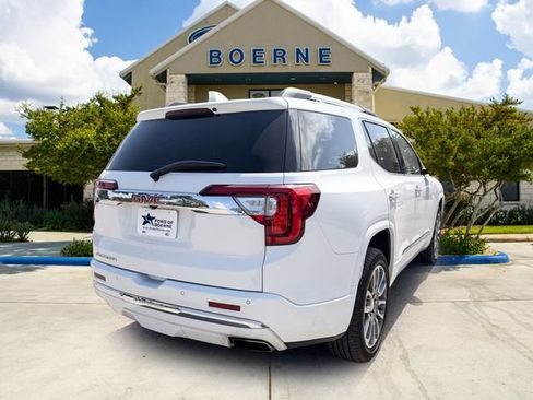 Used 2023 GMC Acadia Denali FWD image 5