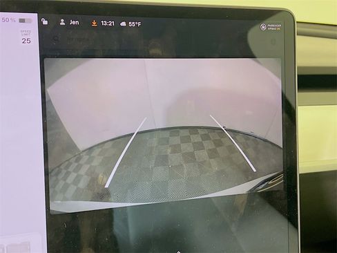 Used 2021 Tesla Model Y Long Range image 14