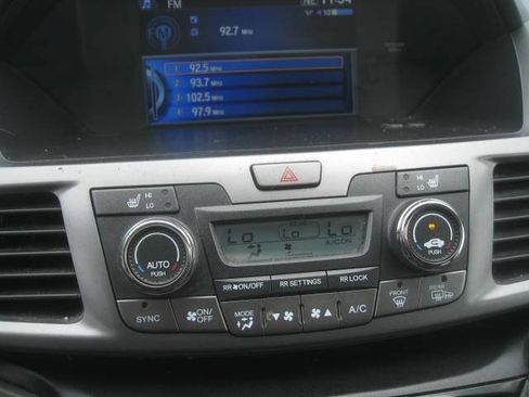 Used 2014 Honda Odyssey EX-L image 25