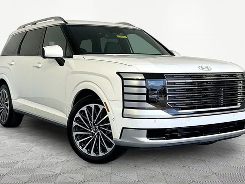 Used 2026 Hyundai Palisade Calligraphy AWD/4WD image 3