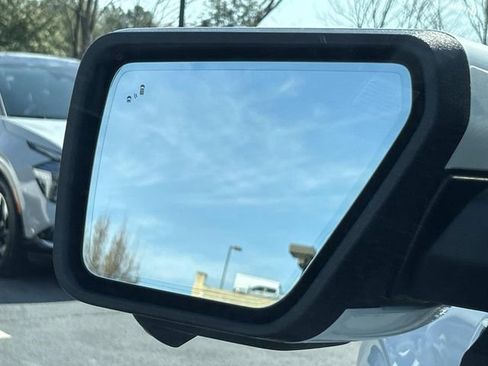 Used 2022 Ford F150 Lariat image 15