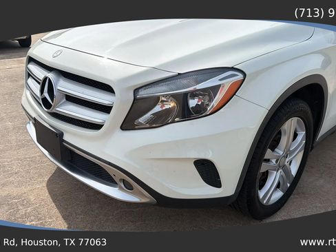 Used 2017 Mercedes-Benz GLA 250 w/ Premium Package image 14