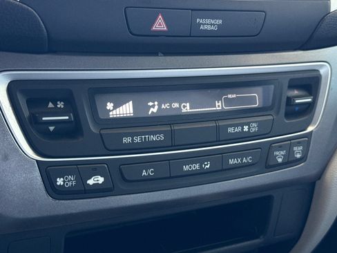 Certified 2019 Honda Pilot LX image 21
