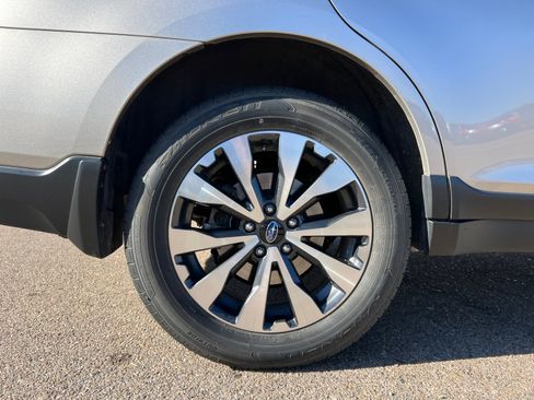 Used 2015 Subaru Outback 3.6R Limited AWD/4WD image 24