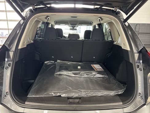 Certified 2026 Nissan Rogue SV w/ Cold Weather Package AWD/4WD image 39