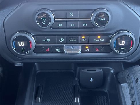 New 2025 Ford Bronco Big Bend w/ Black Diamond Package image 6