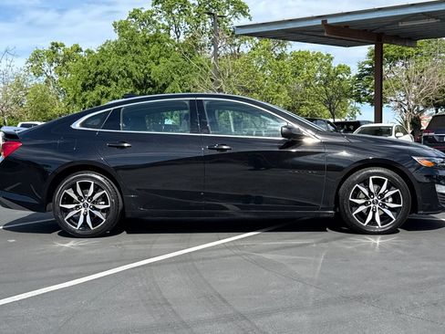 Used 2025 Chevrolet Malibu RS FWD image 10