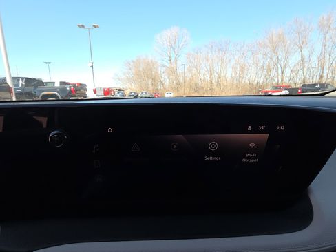 Certified 2025 Buick Encore GX Preferred w/ Comfort Package image 21