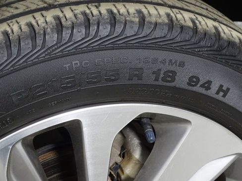 Used 2019 Buick Encore Preferred w/ Safety Package image 39