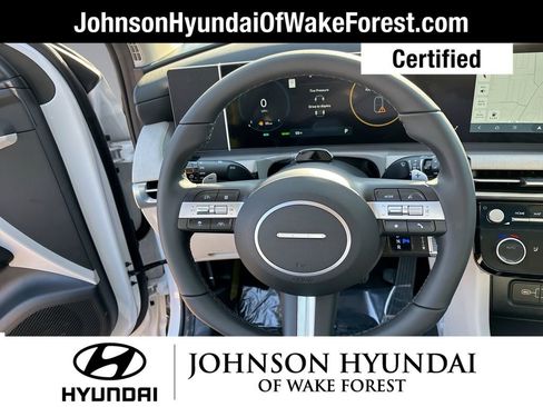 Used 2025 Hyundai Tucson SEL AWD/4WD image 17