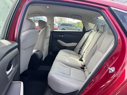 Used 2023 Honda Accord LX image 11