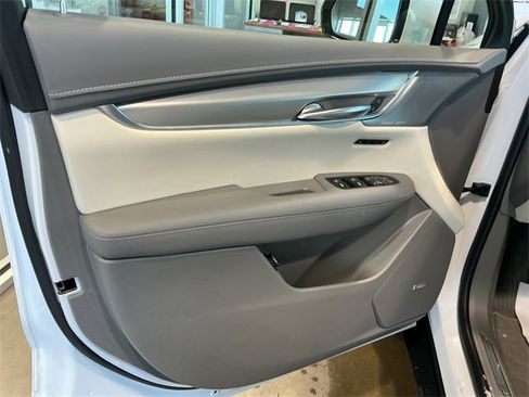 Certified 2023 Cadillac XT5 Premium Luxury w/ LPO, Floor Liner Package image 16