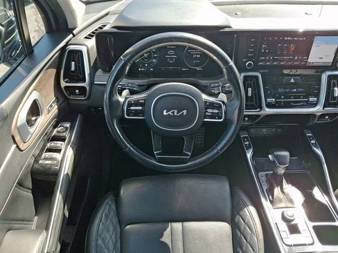 Used 2022 Kia Sorento SX Prestige AWD/4WD image 12