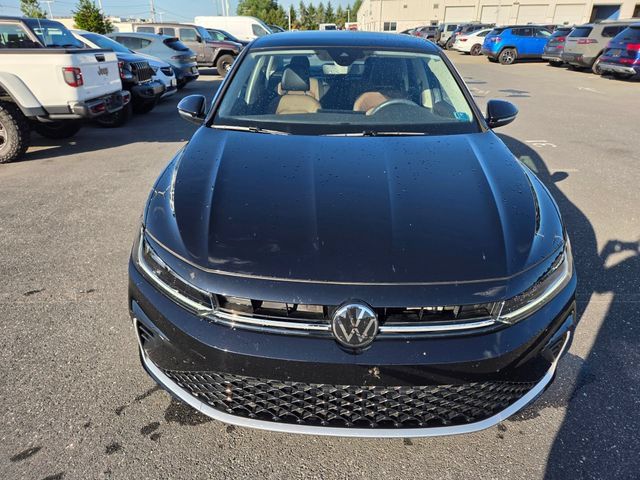 Used 2025 Volkswagen Jetta SEL FWD image 20