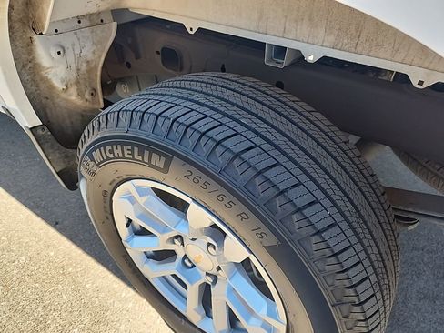 Used 2025 Chevrolet Silverado 1500 LT image 11