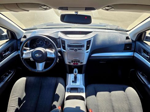 Used 2011 Subaru Outback 2.5i Premium AWD/4WD image 20