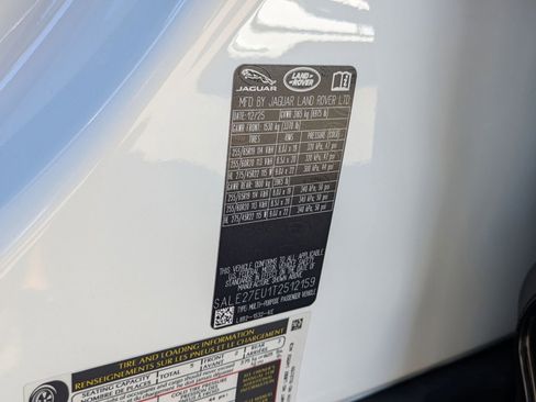 New 2026 Land Rover Defender 110 X-Dynamic SE AWD/4WD image 35