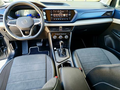 Used 2023 Volkswagen Taos SE w/ Black Wheel Package FWD image 7