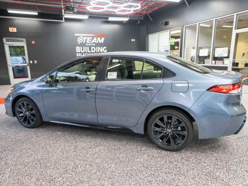 New 2026 Toyota Corolla SE w/ SE Premium Package image 2