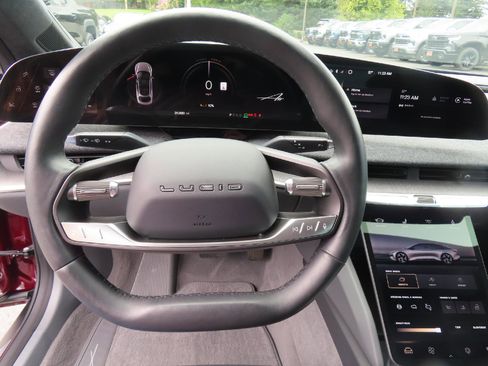 Used 2024 Lucid Air Touring AWD/4WD image 16