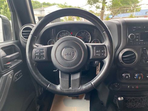 Used 2017 Jeep Wrangler Unlimited Sport w/ Quick Order Package 24S AWD/4WD image 15