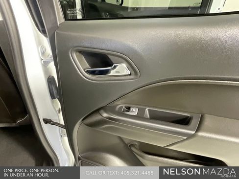 Used 2022 Chevrolet Colorado ZR2 AWD/4WD image 23
