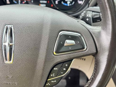 Used 2017 Lincoln MKC Reserve w/ Lincoln MKC Climate Package FWD image 43