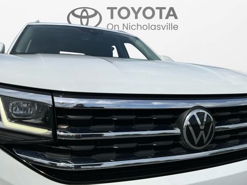 Used 2021 Volkswagen Atlas SEL FWD image 16