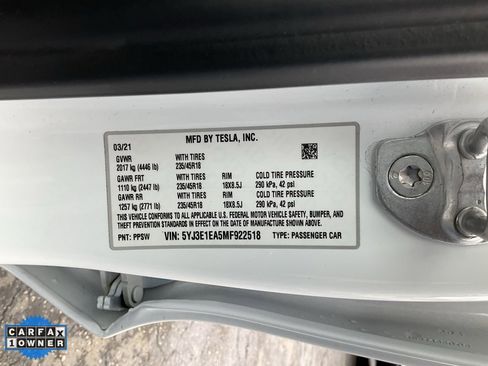 Used 2021 Tesla Model 3 Standard Range Plus image 21