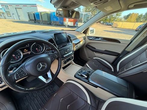Used 2017 Mercedes-Benz GLS 450 4MATIC image 11