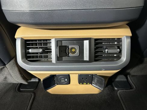 Used 2022 Ford F150 Lariat w/ Max Trailer Tow Package AWD/4WD image 20