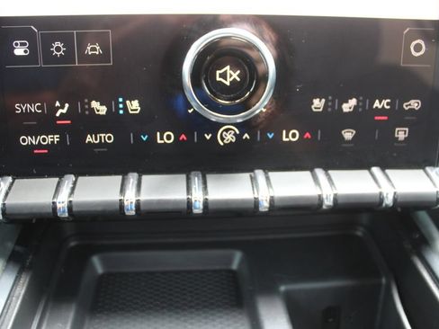 Used 2024 GMC Acadia AT4 w/ Super Cruise Package AWD/4WD image 45