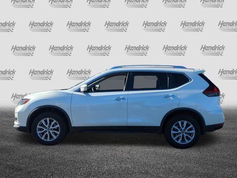 Used 2018 Nissan Rogue SV w/ Premium Package image 7