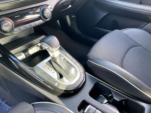 Used 2023 Kia Forte GT-Line w/ GT-Line Technology Package image 19