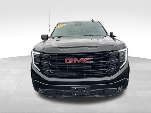 Used 2023 GMC Sierra 1500 Elevation image 2