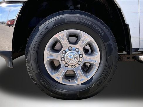 Used 2024 RAM 2500 Big Horn AWD/4WD image 35