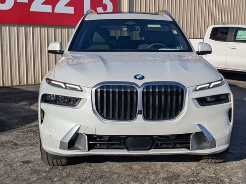 Used 2025 BMW X7 xDrive40i image 8