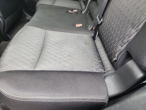 Used 2018 Nissan Rogue SV w/ Premium Package image 26